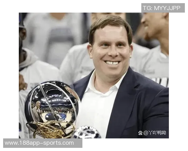 浓眉手部伤势好转无需手术六周后将再评估恢复情况