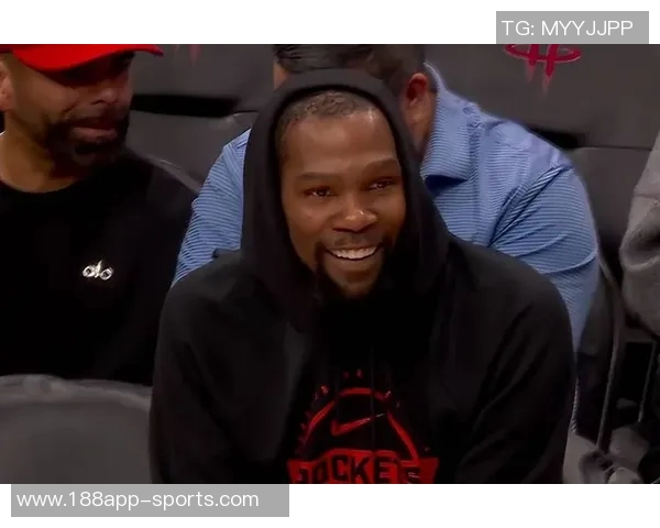 霍福德称赞追梦防守能力独特能同时应对伦纳德与杜兰特 霍福德称赞追梦防守能力独特能同时应对伦纳德与杜兰特